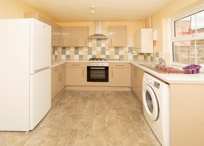 Kitchen at 62 Eldon Street